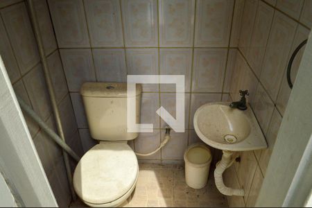 Casa para alugar com 180m², 3 quartos e 4 vagas Casa para alugar com 180m², 3 quartos e 4 vagasPiscina - Banheiro