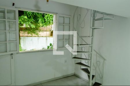 Casa para alugar com 180m², 3 quartos e 4 vagas Casa para alugar com 180m², 3 quartos e 4 vagasQuarto 2