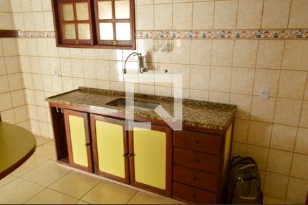 Casa para alugar com 180m², 3 quartos e 4 vagas Casa para alugar com 180m², 3 quartos e 4 vagasCozinha