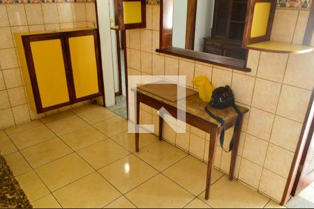 Casa para alugar com 180m², 3 quartos e 4 vagas Casa para alugar com 180m², 3 quartos e 4 vagasCozinha