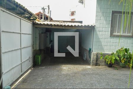 Casa para alugar com 180m², 3 quartos e 4 vagas Casa para alugar com 180m², 3 quartos e 4 vagasGaragem