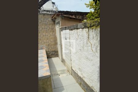 Casa para alugar com 180m², 3 quartos e 4 vagas Casa para alugar com 180m², 3 quartos e 4 vagasPiscina - Chuveiro