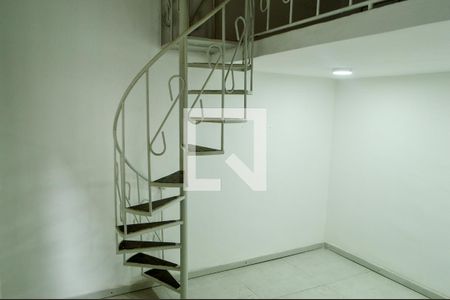 Casa para alugar com 180m², 3 quartos e 4 vagas Casa para alugar com 180m², 3 quartos e 4 vagasQuarto 2