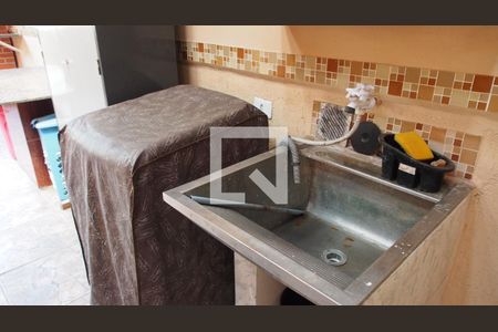 Casa à venda com 155m², 2 quartos e 4 vagasQuintal