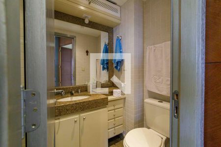 Apartamento à venda com 66m², 1 quarto e 2 vagasBanheiro Social