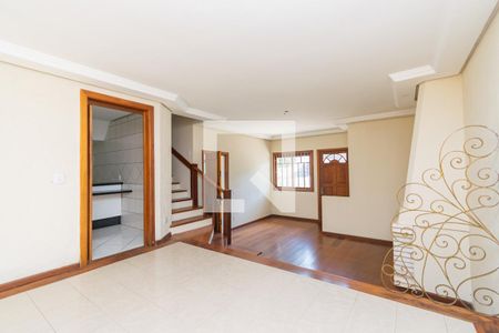 Sala de casa de condomínio à venda com 3 quartos, 220m² em Jardim Isabel, Porto Alegre