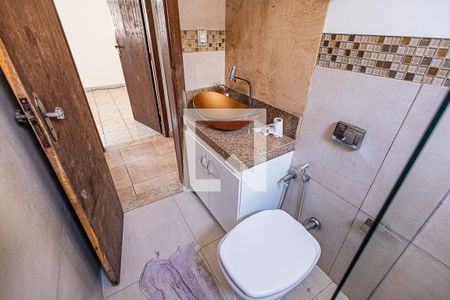 Casa à venda com 120m², 3 quartos e 1 vagaBanheiro