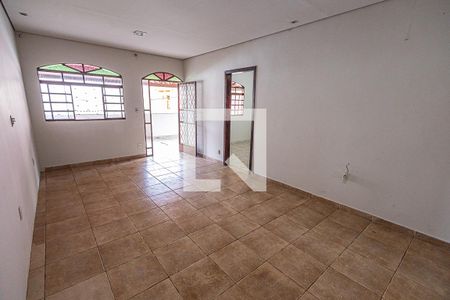Sala de casa à venda com 3 quartos, 120m² em Jardim Felicidade, Belo Horizonte