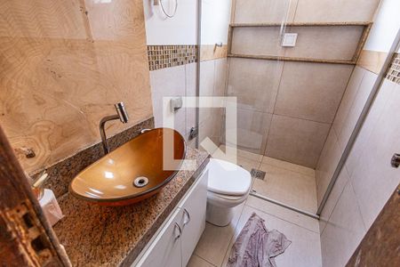 Casa à venda com 120m², 3 quartos e 1 vagaBanheiro