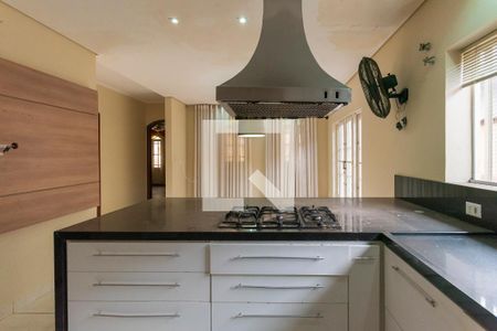 Casa à venda com 334m², 4 quartos e 2 vagasCozinha