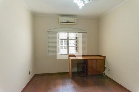 Casa à venda com 334m², 4 quartos e 2 vagasQuarto 2