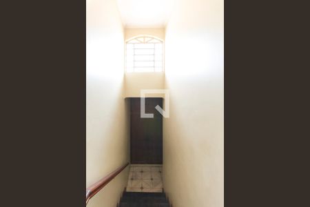 Casa à venda com 334m², 4 quartos e 2 vagasEscada