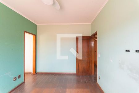 Casa à venda com 334m², 4 quartos e 2 vagasSala das Suítes e Quarto