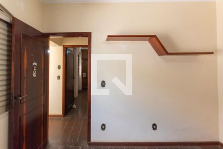 Casa à venda com 334m², 4 quartos e 2 vagasQuarto1