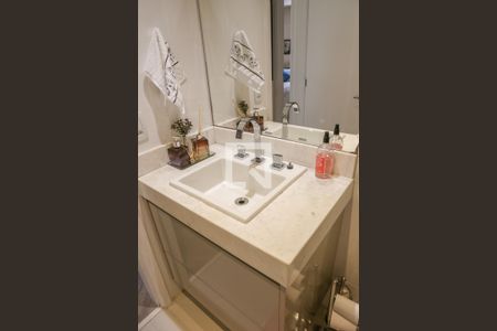 Apartamento para alugar com 76m², 2 quartos e 2 vagas Apartamento para alugar com 76m², 2 quartos e 2 vagasBanheiro Social