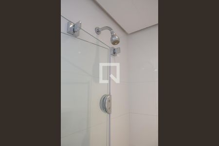 Apartamento para alugar com 76m², 2 quartos e 2 vagas Apartamento para alugar com 76m², 2 quartos e 2 vagasBanheiro da Suíte