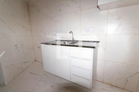Apartamento para alugar com 34m², 1 quarto e sem vaga Apartamento para alugar com 34m², 1 quarto e sem vagaCozinha - Armários