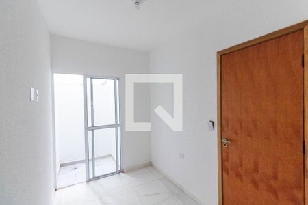 Quarto 1 de apartamento para alugar com 2 quartos, 42m² em Vila Nhocuné, São Paulo