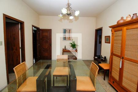 Apartamento à venda com 540m², 5 quartos e 6 vagas Apartamento à venda com 540m², 5 quartos e 6 vagasCopa