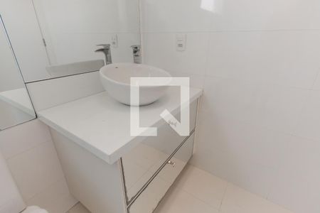 Casa à venda com 632m², 4 quartos e 6 vagas Casa à venda com 632m², 4 quartos e 6 vagasBanheiro da Suíte 1