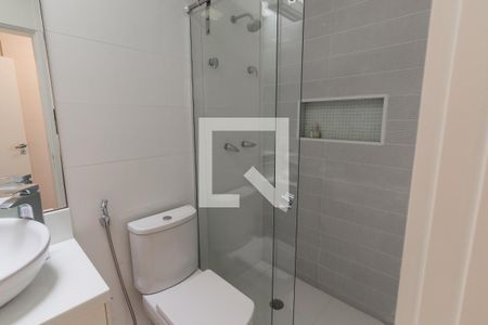 Casa à venda com 632m², 4 quartos e 6 vagas Casa à venda com 632m², 4 quartos e 6 vagasBanheiro da Suíte 2