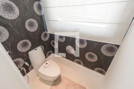Casa à venda com 632m², 4 quartos e 6 vagas Casa à venda com 632m², 4 quartos e 6 vagasLavabo