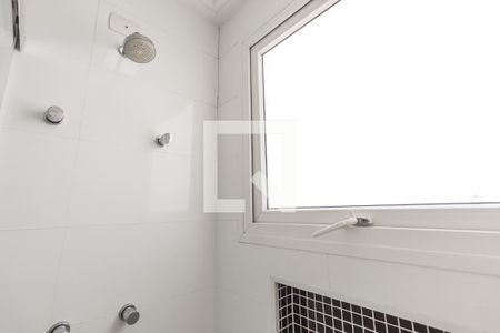 Casa à venda com 632m², 4 quartos e 6 vagas Casa à venda com 632m², 4 quartos e 6 vagasBanheiro da Suíte 3