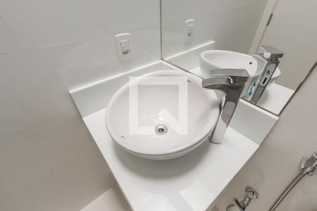 Casa à venda com 632m², 4 quartos e 6 vagas Casa à venda com 632m², 4 quartos e 6 vagasBanheiro da Suíte 2