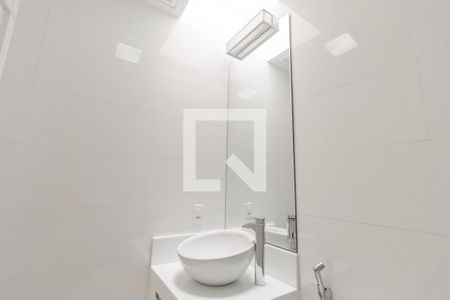 Casa à venda com 632m², 4 quartos e 6 vagas Casa à venda com 632m², 4 quartos e 6 vagasBanheiro da Suíte 2