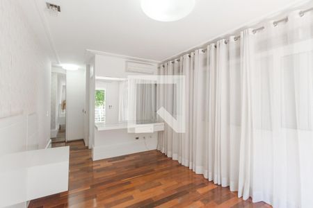 Casa à venda com 632m², 4 quartos e 6 vagas Casa à venda com 632m², 4 quartos e 6 vagasSuíte 1