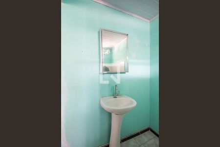 Banheiro da Suíte de casa para alugar com 1 quarto, 49m² em Jardim Elvira, Osasco