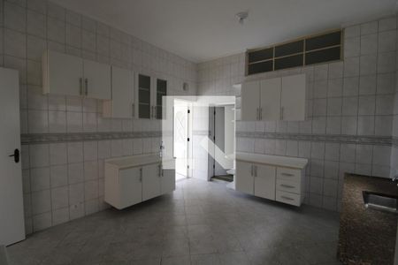 Casa para alugar com 184m², 3 quartos e 1 vagaCozinha