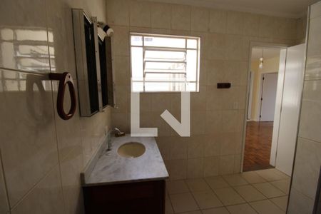 Casa para alugar com 184m², 3 quartos e 1 vagaBanheiro