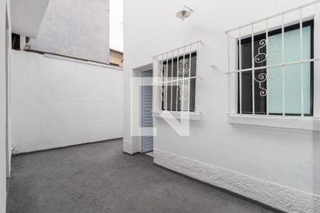 Casa para alugar com 130m², 3 quartos e 1 vaga Casa para alugar com 130m², 3 quartos e 1 vagaQuintal