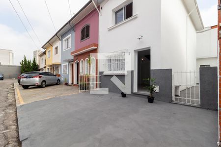 Casa para alugar com 130m², 3 quartos e 1 vaga Casa para alugar com 130m², 3 quartos e 1 vagaGaragem