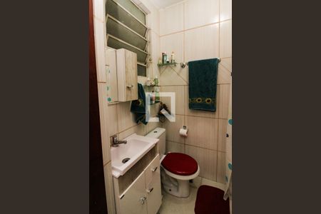 Banheiro de apartamento à venda com 1 quarto, 49m² em Azenha, Porto Alegre