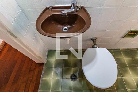 Lavabo de casa à venda com 3 quartos, 140m² em Ferreira, São Paulo