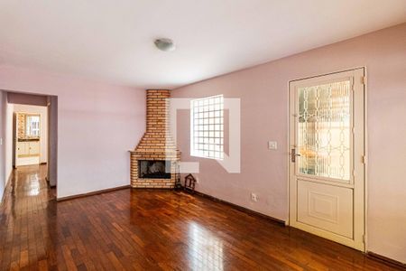 Sala de casa à venda com 3 quartos, 140m² em Ferreira, São Paulo