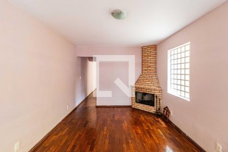 Sala de casa à venda com 3 quartos, 140m² em Ferreira, São Paulo