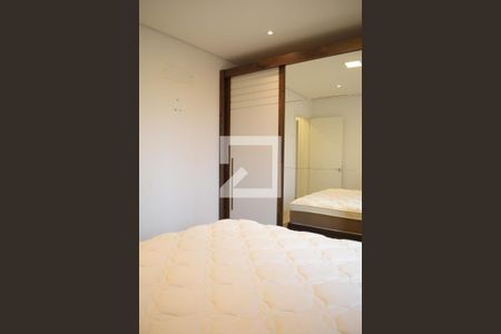 Quarto 1 de apartamento para alugar com 2 quartos, 48m² em Santa Quitéria, Curitiba