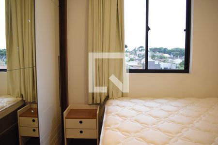 Quarto 1 de apartamento para alugar com 2 quartos, 48m² em Santa Quitéria, Curitiba