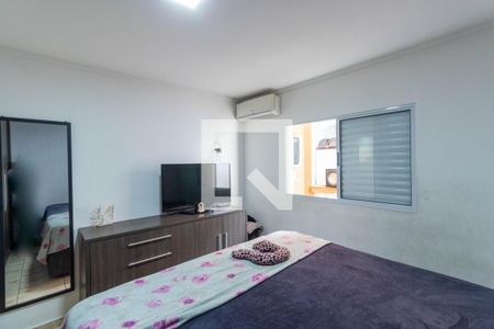 Quarto 1 de casa à venda com 2 quartos, 90m² em Jardim Três Marias, São Paulo