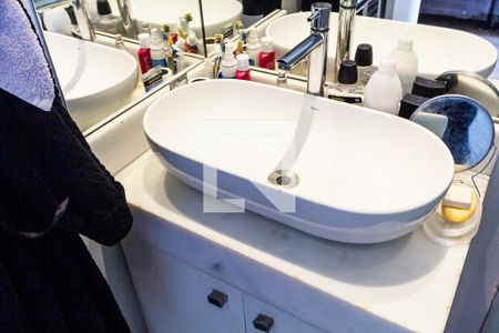 Apartamento à venda com 74m², 1 quarto e 1 vaga Apartamento à venda com 74m², 1 quarto e 1 vagaBanheiro