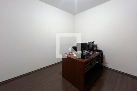 Casa à venda com 385m², 5 quartos e 3 vagasQuarto 2