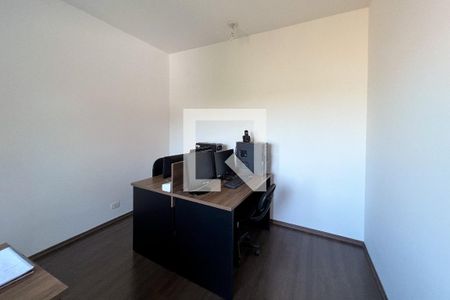 Casa à venda com 385m², 5 quartos e 3 vagasQuarto 2