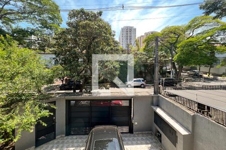 Casa à venda com 385m², 5 quartos e 3 vagasVista