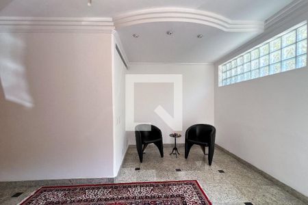 Casa para alugar com 385m², 5 quartos e 3 vagasHall