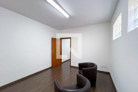 Casa à venda com 385m², 5 quartos e 3 vagasCorredor 