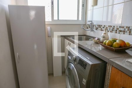 Apartamento à venda com 63m², 2 quartos e 2 vagasCozinha e Área de Serviço