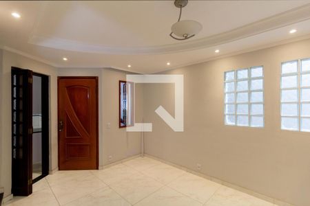 Sala de casa de condomínio à venda com 3 quartos, 139m² em Vila Araguaia, São Paulo